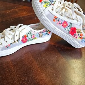 Keds Size 8.5 floral embroidery, worn once inside.